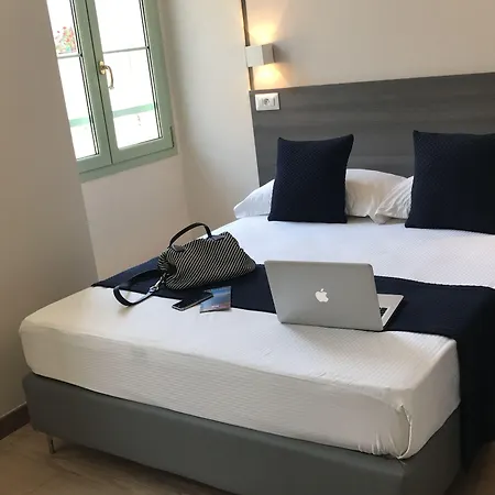 Boutique Hotel Neptune Nice-3